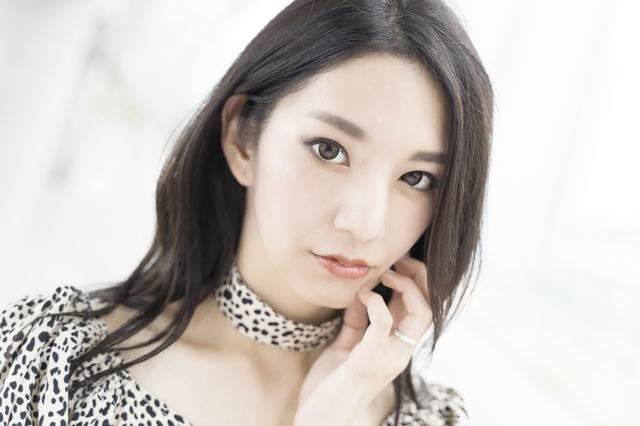 瞳を印象づけたい！そんな時はデカ目カラコン│はじめてのコンタクトレンズ.com