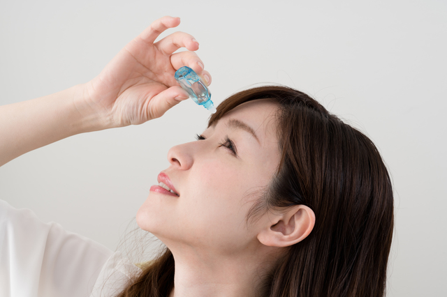 レンズが取れなくなった際は、落ち着いて対処しましょう│はじめてのコンタクトレンズ.com