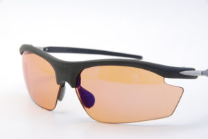 ロードバイクで自転車に乗るなら、サングラスとコンタクトの併用がおすすめ