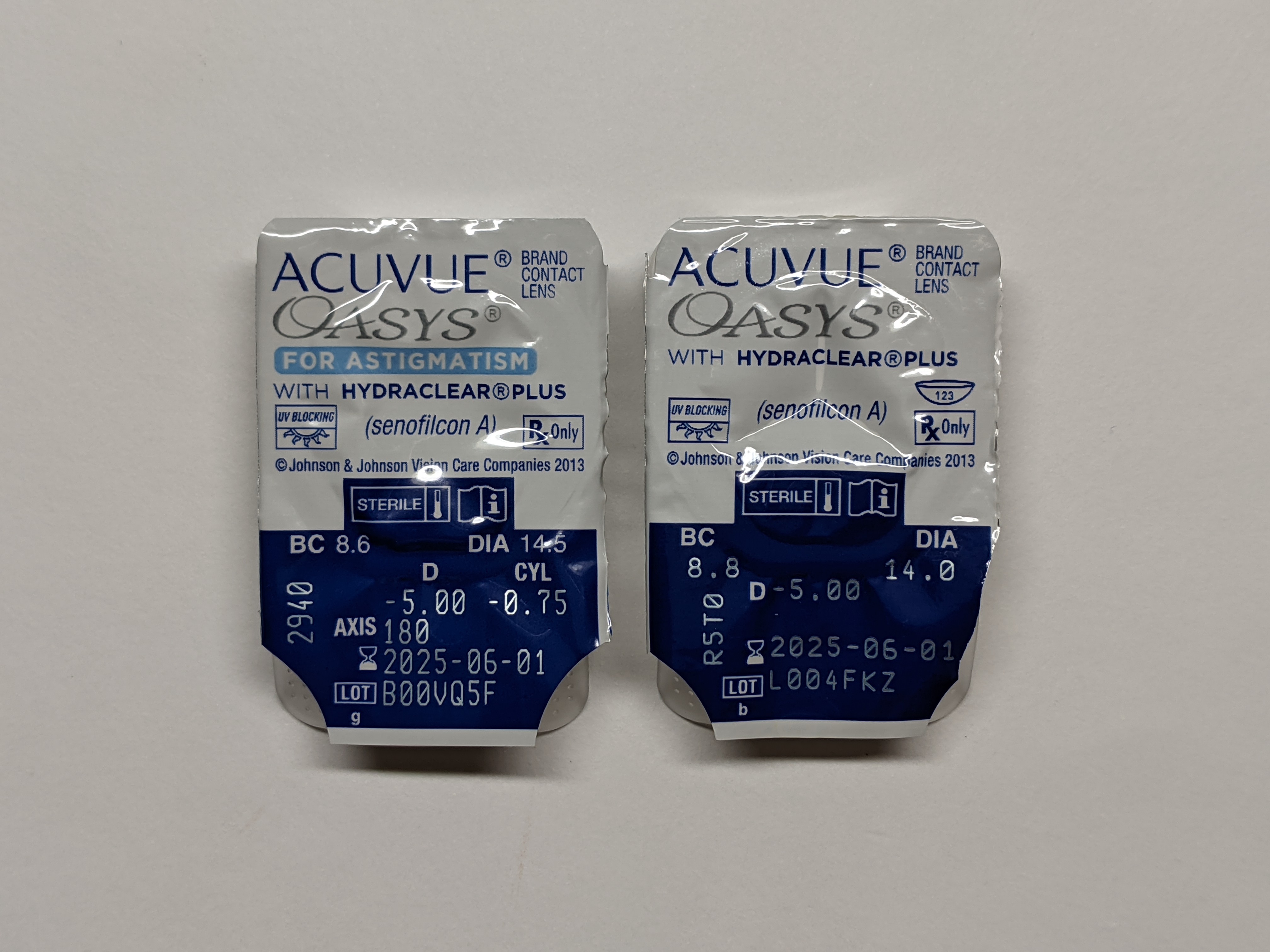 証拠のコンタクトレンズ